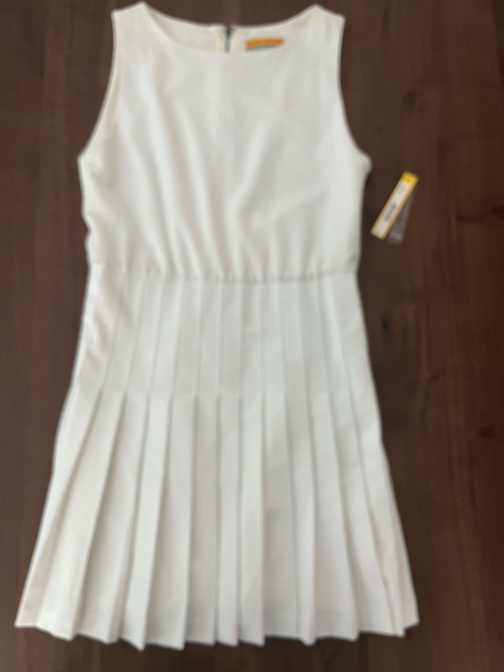 Alice + Olivia White Tennis Dress sz 8